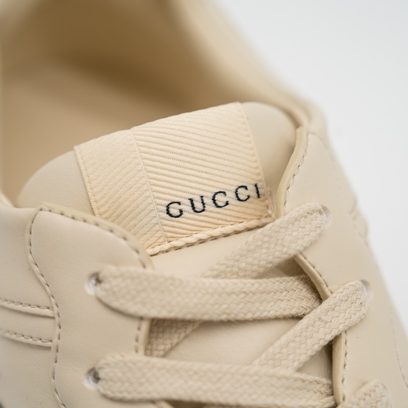 _12.JPG?set_id=880000500F size 9G 9.5 US Gucci Rhyton Leather Sneaker Ivory Demetra Logo Print Red